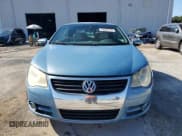 ✅ 2009 Volkswagen Eos Lux • VIN: WVWFA71F89V021102 • Лот: 71644115. Опубликован ранее на Copart с пробегом 175 335 миль. Бесплатный доступ к архиву аукционных продаж из США и подробный отчёт об истории автомобиля на DreamBid. Изображение 5.