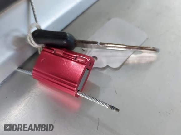 ✅ 2006 Chevrolet Silverado 2500HD LT3 • VIN: 1GCHK23D16F237450 • Лот: 42576469. Опубликован ранее на IAAI с пробегом 170 829 миль. Бесплатный доступ к архиву аукционных продаж из США и подробный отчёт об истории автомобиля на DreamBid. Изображение 11.