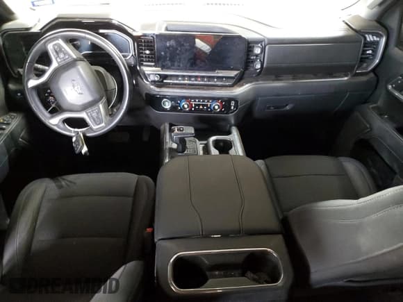 ✅ 2023 Chevrolet Silverado 1500 LT Trail Boss • VIN: 3GCUDFE80PG269161 • Lot: 45678295. Wystawiony na Copart z przebiegiem Nie podano. Bezpłatny archiwum sprzedaży aukcyjnych z USA i szczegółowy raport historii pojazdu na DreamBid. Zdjęcie 8.