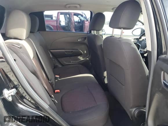 2020 Chevrolet Sonic LT с VIN 1G1JD6SB1L4107901, выставлен на аукционе Copart как лот 85551785 с пробегом 79 796 миль миль и Списание • Salvage title. История ставок и продаж доступна на DreamBid. Изображение 10.