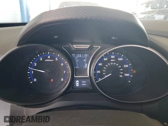 2015 Hyundai Veloster Turbo z VIN KMHTC6AE5FU234312, wystawiony jako Copart lot #66859544 z przebiegiem 133 119 mil mil oraz Szkoda całkowita • Salvage title. Historia ofert i sprzedaży dostępna na DreamBid. Obrazek 9.