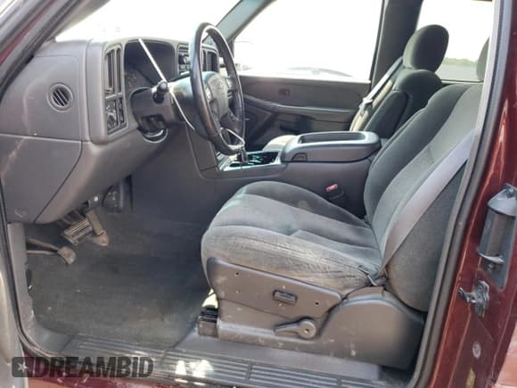 ✅ 2003 Chevrolet Silverado 2500HD LS • VIN: 1GCHC29U63E131856 • Лот: 60167815. Опубликован ранее на Copart с пробегом 211 180 миль. Бесплатный доступ к архиву аукционных продаж из США и подробный отчёт об истории автомобиля на DreamBid. Изображение 7.