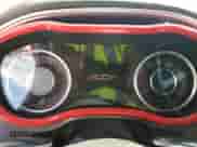 2015 Dodge Challenger R/T z VIN 2C3CDZAT4FH712793, wystawiony jako Copart lot #69822155 z przebiegiem Nie podano mil oraz Szkoda całkowita • Salvage title. Historia ofert i sprzedaży dostępna na DreamBid. Obrazek 9.