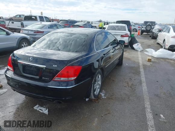 ✅ 2008 Acura RL Technology • VIN: JH4KB16608C001517 • Lot: 41305313. Wystawiony na IAAI z przebiegiem 220 509 mil. Bezpłatny archiwum sprzedaży aukcyjnych z USA i szczegółowy raport historii pojazdu na DreamBid. Zdjęcie 4.