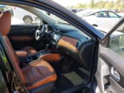 ✅ 2017 Nissan Rogue SL • VIN: JN8AT2MV4HW278622 • Лот: 42234142. Опубликован ранее на IAAI с пробегом 103 884 миль. Бесплатный доступ к архиву аукционных продаж из США и подробный отчёт об истории автомобиля на DreamBid. Изображение 5.