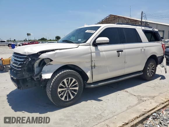✅ 2019 Ford Expedition Max XLT • VIN: 1FMJK1HT2KEA69373 • Lot: 65460935. Listed on Copart with 120,045 mi. Free auction sales archive from the USA and detailed vehicle history report at DreamBid. Image 1.