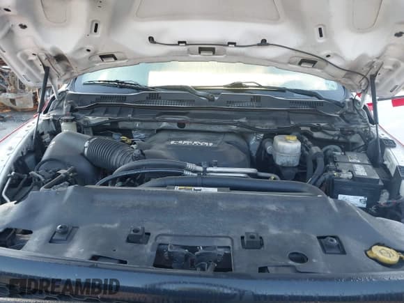 ✅ 2018 Ram 2500 Tradesman • VIN: 3C6UR4HJ3JG243320 • Lot: 41993073. Listed on IAAI with Not provided. Free auction sales archive from the USA and detailed vehicle history report at DreamBid. Image 10.