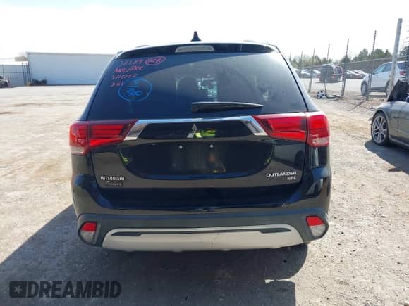 2019 Mitsubishi Outlander ES с VIN JA4AZ3A3XKZ041541, выставлен на аукционе IAAI как лот 41826586 с пробегом 104 484 миль миль и . История ставок и продаж доступна на DreamBid. Изображение 16.