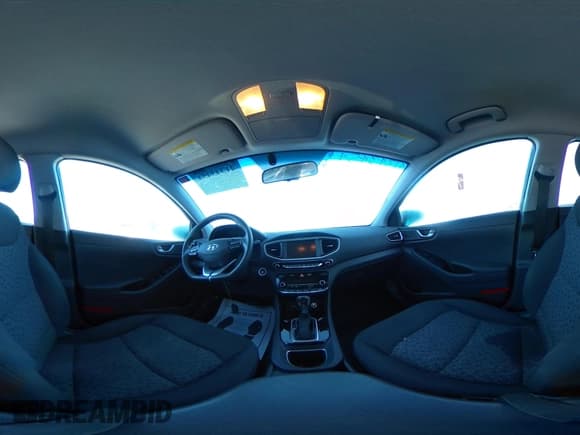 ✅ 2017 Hyundai Ioniq Blue • VIN: KMHC65LC4HU058045 • Lot: 41343454. Wystawiony na IAAI z przebiegiem 78 617 mil. Bezpłatny archiwum sprzedaży aukcyjnych z USA i szczegółowy raport historii pojazdu na DreamBid. Zdjęcie 18.