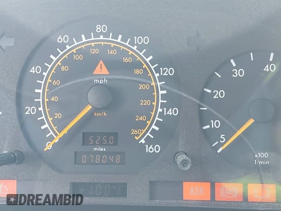 ✅ 1995 Mercedes-Benz SL 5.0L • VIN: WDBFA67E3SF117193 • Лот: 42543379. Опубликован ранее на IAAI с пробегом 78 048 миль. Бесплатный доступ к архиву аукционных продаж из США и подробный отчёт об истории автомобиля на DreamBid. Изображение 7.