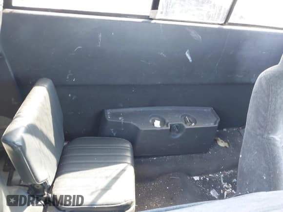 ✅ 1999 Chevrolet S-10 LS ZR2 • VIN: 1GCCT19W9XK187335 • Лот: 42045744. Опубликован ранее на IAAI с пробегом 195 436 миль. Бесплатный доступ к архиву аукционных продаж из США и подробный отчёт об истории автомобиля на DreamBid. Изображение 8.