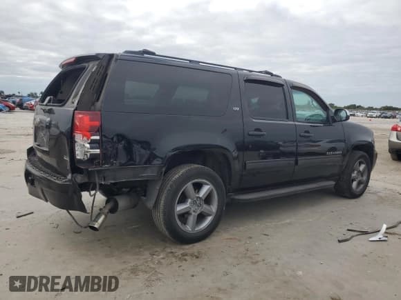 ✅ 2011 Chevrolet Suburban LT • VIN: 1GNSKJE34BR321718 • Lot: 81191794. Wystawiony na Copart z przebiegiem 179 044 mil. Bezpłatny archiwum sprzedaży aukcyjnych z USA i szczegółowy raport historii pojazdu na DreamBid. Zdjęcie 3.