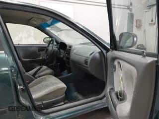 ✅ 1999 Suzuki Esteem • VIN: JS2GB31S2X5162466 • Lot: 42326400. Wystawiony na IAAI z przebiegiem 144 492 mil. Bezpłatny archiwum sprzedaży aukcyjnych z USA i szczegółowy raport historii pojazdu na DreamBid. Zdjęcie 5.