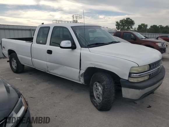 ✅ 2000 Chevrolet Silverado 1500 LS • VIN: 1GCEK19T9YE274203 • Лот: 72040304. Опубликован ранее на Copart с пробегом 181 340 миль. Бесплатный доступ к архиву аукционных продаж из США и подробный отчёт об истории автомобиля на DreamBid. Изображение 4.