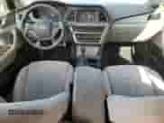 2016 Hyundai Sonata SE z VIN 5NPE24AF7GH326644, wystawiony jako Copart lot #70504325 z przebiegiem 97 433 mil mil oraz Szkoda całkowita • Salvage title. Historia ofert i sprzedaży dostępna na DreamBid. Obrazek 8.