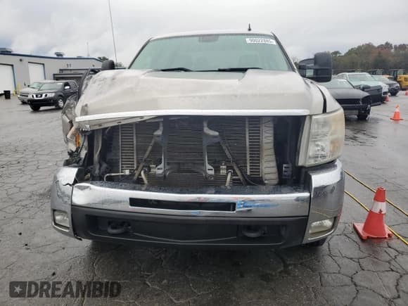 ✅ 2007 Chevrolet Silverado 2500HD 1LT • VIN: 1GCHK23697F552614 • Lot: 90022885. Wystawiony na Copart z przebiegiem 194 068 mil. Bezpłatny archiwum sprzedaży aukcyjnych z USA i szczegółowy raport historii pojazdu na DreamBid. Zdjęcie 5.