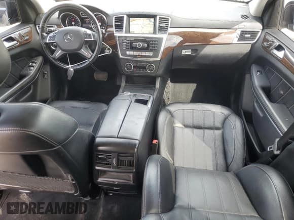 ✅ 2014 Mercedes-Benz GL 450 • VIN: 4JGDF7CE6EA385450 • Lot: 81503475. Wystawiony na Copart z przebiegiem 220 332 mil. Bezpłatny archiwum sprzedaży aukcyjnych z USA i szczegółowy raport historii pojazdu na DreamBid. Zdjęcie 8.