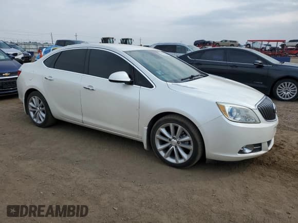 ✅ 2014 Buick Verano Group • VIN: 1G4PS5SK1E4175907 • Lot: 71373385. Wystawiony na Copart z przebiegiem 67 182 mil. Bezpłatny archiwum sprzedaży aukcyjnych z USA i szczegółowy raport historii pojazdu na DreamBid. Zdjęcie 4.