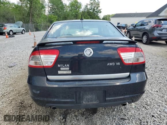 ✅ 2008 Mercury Milan Premier • VIN: 3MEHM02148R602813 • Lot: 68064454. Wystawiony na Copart z przebiegiem 121 307 mil. Bezpłatny archiwum sprzedaży aukcyjnych z USA i szczegółowy raport historii pojazdu na DreamBid. Zdjęcie 6.