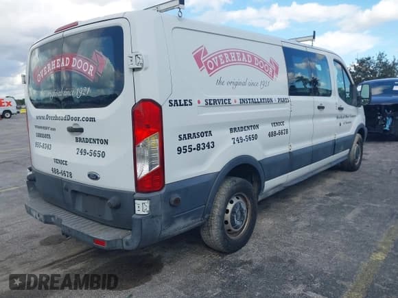 ✅ 2017 Ford Transit • VIN: 1FTYR2ZM2HKA00916 • Лот: 43513268. Опубликован ранее на IAAI с пробегом 185 274 миль. Бесплатный доступ к архиву аукционных продаж из США и подробный отчёт об истории автомобиля на DreamBid. Изображение 4.