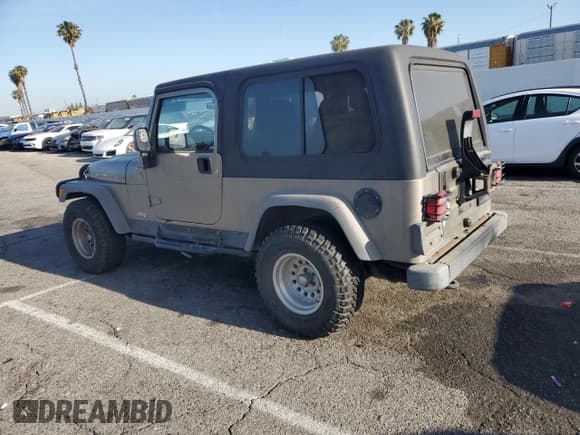 ✅ 2006 Jeep Wrangler Unlimited LWB • VIN: 1J4FA44S66P723260 • Lot: 58088225. Wystawiony na Copart z przebiegiem 170 396 mil. Bezpłatny archiwum sprzedaży aukcyjnych z USA i szczegółowy raport historii pojazdu na DreamBid. Zdjęcie 2.