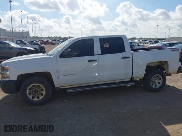 ✅ 2018 Chevrolet Silverado 1500 Work Truck • VIN: 3GCUKNECXJG634229 • Лот: 43009319. Опубликован ранее на IAAI с пробегом 137 296 миль. Бесплатный доступ к архиву аукционных продаж из США и подробный отчёт об истории автомобиля на DreamBid. Изображение 14.