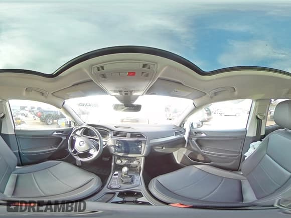 ✅ 2020 Volkswagen Tiguan SE • VIN: 3VV2B7AX9LM076567 • Lot: 85143705. Listed on Copart with 91,608 mi. Free auction sales archive from the USA and detailed vehicle history report at DreamBid. Image 15.