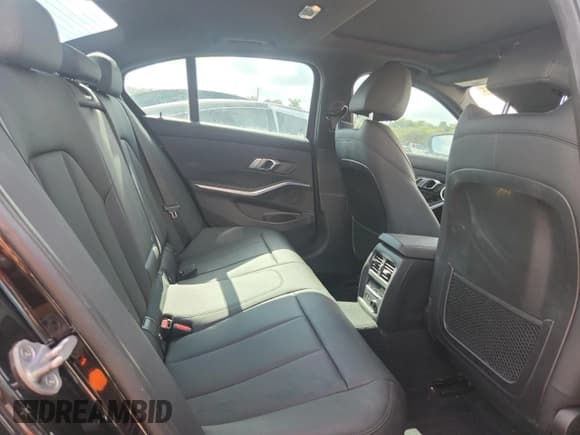 ✅ 2020 BMW 3 Series 330i xDrive • VIN: 3MW5R7J02L8B28492 • Lot: 91087775. Listed on Copart with 41,345 mi. Free auction sales archive from the USA and detailed vehicle history report at DreamBid. Image 10.