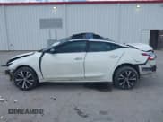 ✅ 2018 Nissan Maxima SV • VIN: 1N4AA6AP1JC393643 • Лот: 42248275. Опубликован ранее на IAAI с пробегом 112 468 миль. Бесплатный доступ к архиву аукционных продаж из США и подробный отчёт об истории автомобиля на DreamBid. Изображение 13.