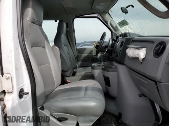 ✅ 2014 Ford Econoline Passenger XL • VIN: 1FBNE3BL2EDA36664 • Lot: 42815355. Listed on Copart with 108,207 mi. Free auction sales archive from the USA and detailed vehicle history report at DreamBid. Image 7.