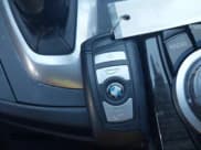 ✅ 2013 BMW 3 Series ActiveHybrid 3 • VIN: WBA3F9C50DF484095 • Лот: 41780384. Опубликован ранее на IAAI с пробегом 172 110 миль. Бесплатный доступ к архиву аукционных продаж из США и подробный отчёт об истории автомобиля на DreamBid. Изображение 11.