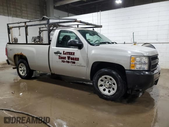 ✅ 2009 Chevrolet Silverado 1500 Work Truck • VIN: 1GCEK14C79Z207651 • Lot: 82931744. Listed on Copart with 313,098 mi. Free auction sales archive from the USA and detailed vehicle history report at DreamBid. Image 4.