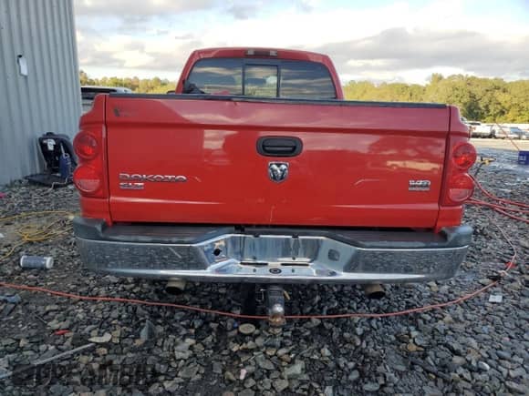 2006 Dodge Dakota SLT with VIN 1D7HE42N76S501233, listed as a Copart auction lot 80200934 with 281,599 mi miles and Salvage title. Bid and sale history available at DreamBid. Image 6.