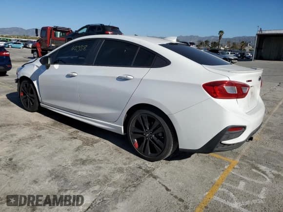 ✅ 2017 Chevrolet Cruze LT • VIN: 1G1BE5SM3H7237570 • Лот: 39100873. Опубликован ранее на Copart с пробегом 62 358 миль. Бесплатный доступ к архиву аукционных продаж из США и подробный отчёт об истории автомобиля на DreamBid. Изображение 2.