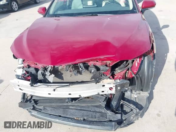 2022 Toyota Camry Hybrid XLE with VIN 4T1F31AK3NU573039, listed as a IAAI auction lot 42593982 with 39,779 mi miles and . Bid and sale history available at DreamBid. Image 6.