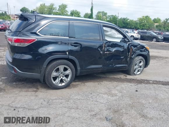 ✅ 2015 Toyota Highlander Limited • VIN: 5TDDKRFH3FS081529 • Lot: 42355446. Wystawiony na IAAI z przebiegiem 114 890 mil. Bezpłatny archiwum sprzedaży aukcyjnych z USA i szczegółowy raport historii pojazdu na DreamBid. Zdjęcie 4.