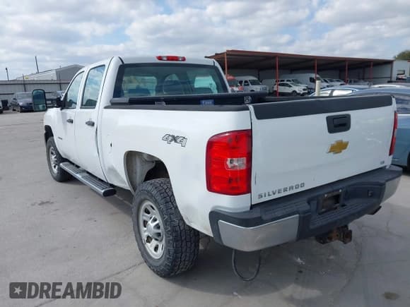 ✅ 2013 Chevrolet Silverado 2500HD Work Truck • VIN: 1GC1KVCG4DF184589 • Lot: 43727828. Wystawiony na IAAI z przebiegiem 201 125 mil. Bezpłatny archiwum sprzedaży aukcyjnych z USA i szczegółowy raport historii pojazdu na DreamBid. Zdjęcie 3.