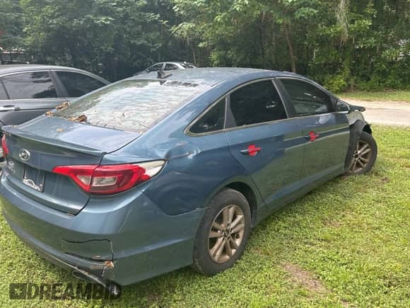 2016 Hyundai Sonata SE z VIN 5NPE24AF7GH268034, wystawiony jako Copart lot #71292845 z przebiegiem 213 528 mil mil oraz Czysty tytuł • Clean title. Historia ofert i sprzedaży dostępna na DreamBid. Obrazek 4.