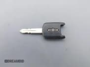 ✅ 2010 Lincoln Town Car Signature Limited • VIN: 2LNBL8CV7AX616671 • Lot: 43570037. Wystawiony na IAAI z przebiegiem 134 132 mil. Bezpłatny archiwum sprzedaży aukcyjnych z USA i szczegółowy raport historii pojazdu na DreamBid. Zdjęcie 11.