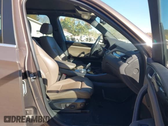 ✅ 2013 BMW X3 xDrive28i • VIN: 5UXWX9C55D0A13707 • Lot: 43555566. Listed on IAAI with 90,733 mi. Free auction sales archive from the USA and detailed vehicle history report at DreamBid. Image 5.