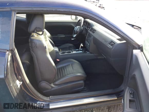 ✅ 2012 Dodge Challenger R/T Plus • VIN: 2C3CDYBT3CH149840 • Лот: 43851243. Опубликован ранее на IAAI с пробегом 268 569 миль. Бесплатный доступ к архиву аукционных продаж из США и подробный отчёт об истории автомобиля на DreamBid. Изображение 5.