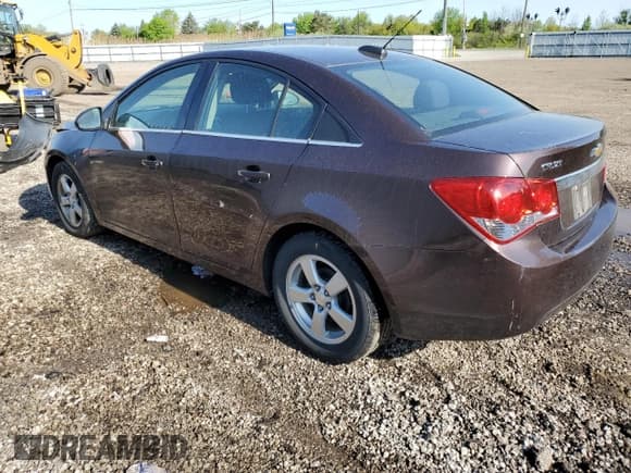 ✅ 2015 Chevrolet Cruze LT • VIN: 1G1PC5SB5F7137882 • Lot: 49864433. Listed on Copart with 134,667 mi. Free auction sales archive from the USA and detailed vehicle history report at DreamBid. Image 2.