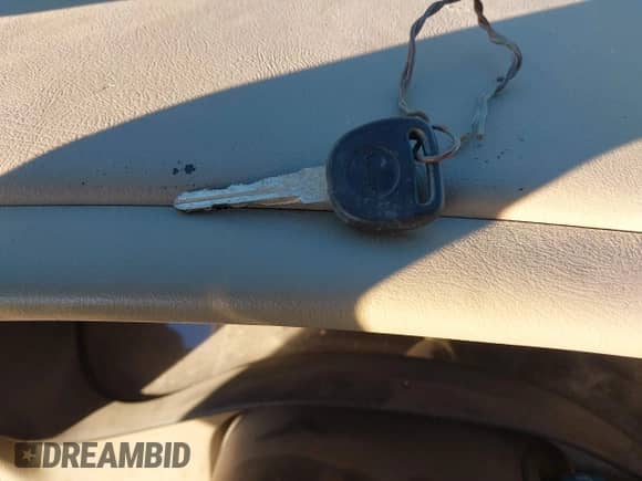 2004 GMC Sierra 1500 SLT with VIN 1GTEK19T14E214460, listed as a IAAI auction lot 41247573 with 213,859 mi miles and . Bid and sale history available at DreamBid. Image 11.