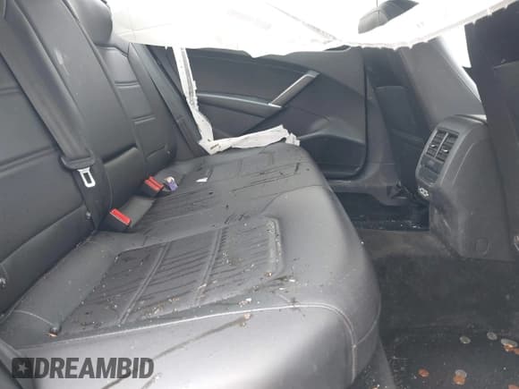 ✅ 2021 Volkswagen Passat SE • VIN: 1VWSA7A36MC014185 • Лот: 41915701. Опубликован ранее на IAAI с пробегом 175 043 миль. Бесплатный доступ к архиву аукционных продаж из США и подробный отчёт об истории автомобиля на DreamBid. Изображение 8.