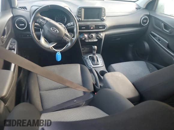 ✅ 2020 Hyundai Kona SEL • VIN: KM8K22AA0LU517345 • Лот: 73967914. Опубликован ранее на Copart с пробегом Не указан. Бесплатный доступ к архиву аукционных продаж из США и подробный отчёт об истории автомобиля на DreamBid. Изображение 8.