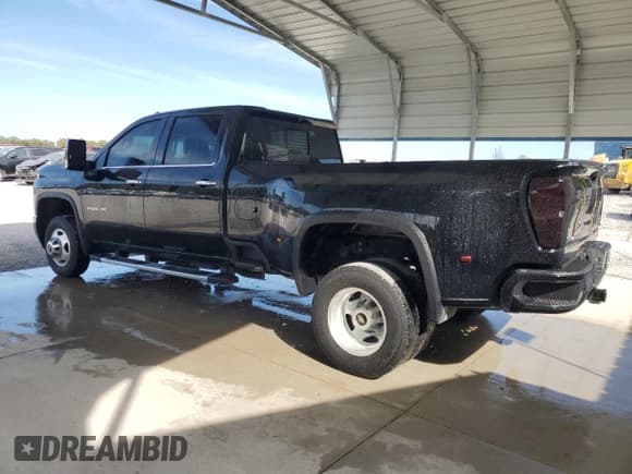 ✅ 2022 Chevrolet Silverado 3500HD High Country • VIN: 1GC4YVEY7NF149659 • Лот: 90033875. Опубликован ранее на Copart с пробегом 47 177 миль. Бесплатный доступ к архиву аукционных продаж из США и подробный отчёт об истории автомобиля на DreamBid. Изображение 2.