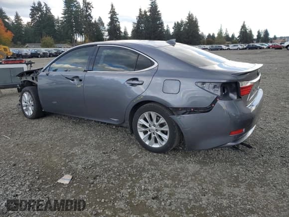 ✅ 2015 Lexus ES 300h • VIN: JTHBW1GG3F2081653 • Lot: 82677335. Wystawiony na Copart z przebiegiem 163 428 mil. Bezpłatny archiwum sprzedaży aukcyjnych z USA i szczegółowy raport historii pojazdu na DreamBid. Zdjęcie 2.