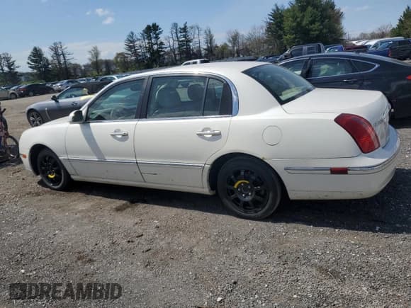 ✅ 2007 Kia Amanti • VIN: KNALD125675128138 • Lot: 53353195. Listed on Copart with 95,580 mi. Free auction sales archive from the USA and detailed vehicle history report at DreamBid. Image 2.