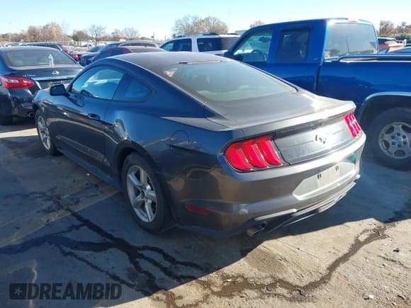 ✅ 2018 Ford Mustang EcoBoost • VIN: 1FA6P8TH0J5113396 • Lot: 43690134. Listed on IAAI with 122,160 mi. Free auction sales archive from the USA and detailed vehicle history report at DreamBid. Image 3.