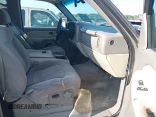 ✅ 2001 Chevrolet Suburban LS • VIN: 1GNEC16T31J212804 • Лот: 42578478. Опубликован ранее на IAAI с пробегом 276 869 миль. Бесплатный доступ к архиву аукционных продаж из США и подробный отчёт об истории автомобиля на DreamBid. Изображение 5.